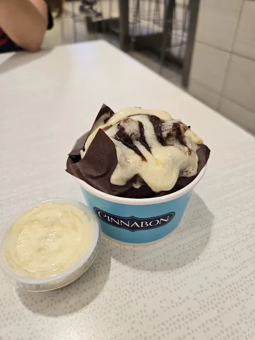 Cinnabon Picture 1