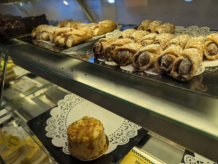 Anthony & Sons Bakery & Italian Deli Picture 4