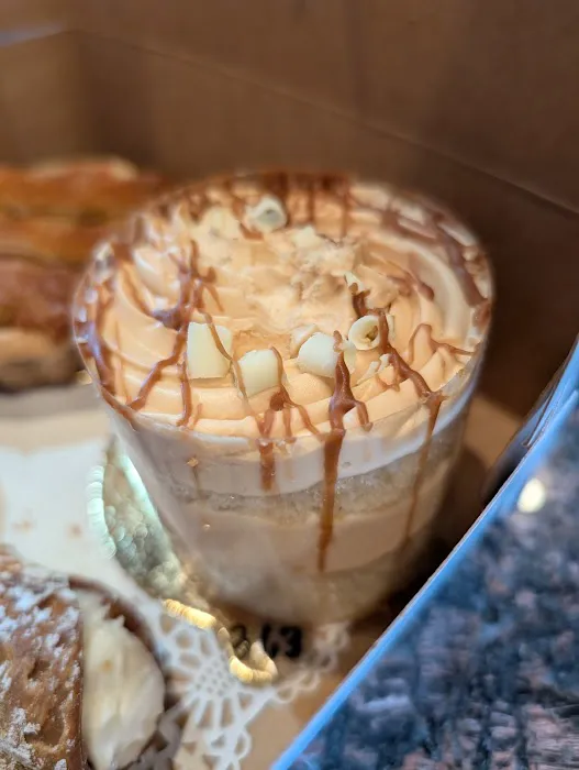 Anthony & Sons Bakery & Italian Deli Picture 3