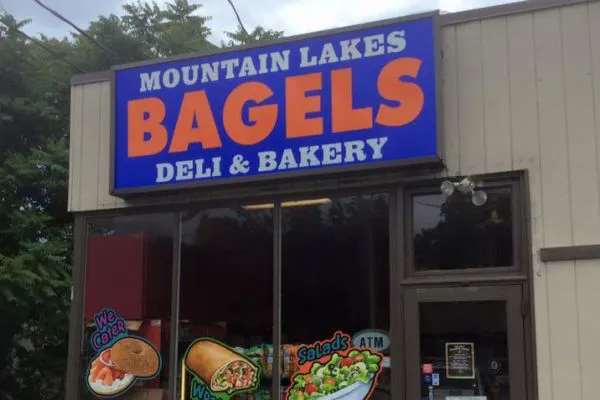 Mountain Lakes Bagel & Deli Picture 3