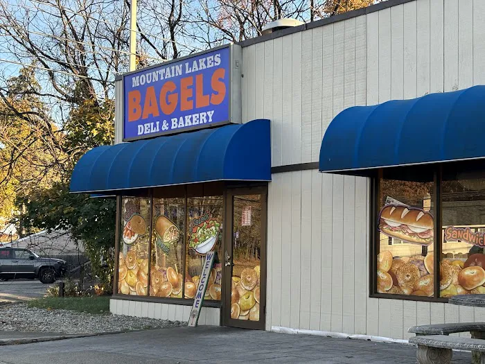 Mountain Lakes Bagel & Deli Picture 6