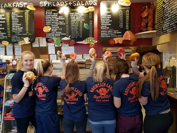 Mountain Lakes Bagel & Deli Picture 7
