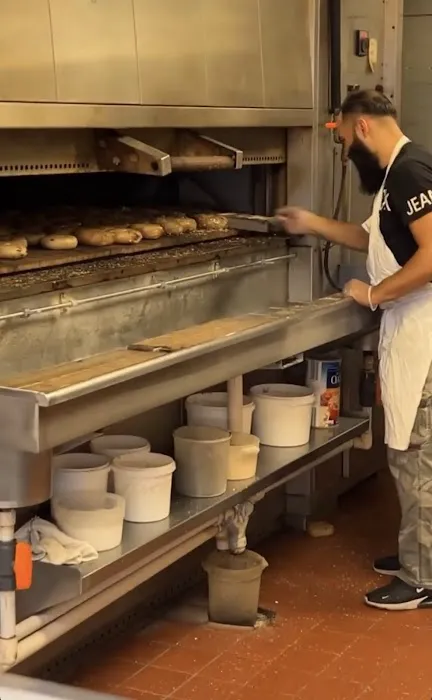 Gabe's Bagels Picture 10