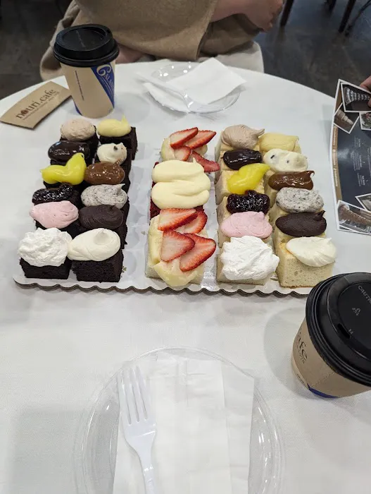 Calandra's Italian & French Bakery Picture 2