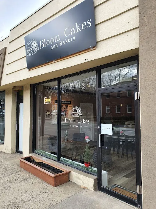 Bloom Cakes & Bakery Picture 9