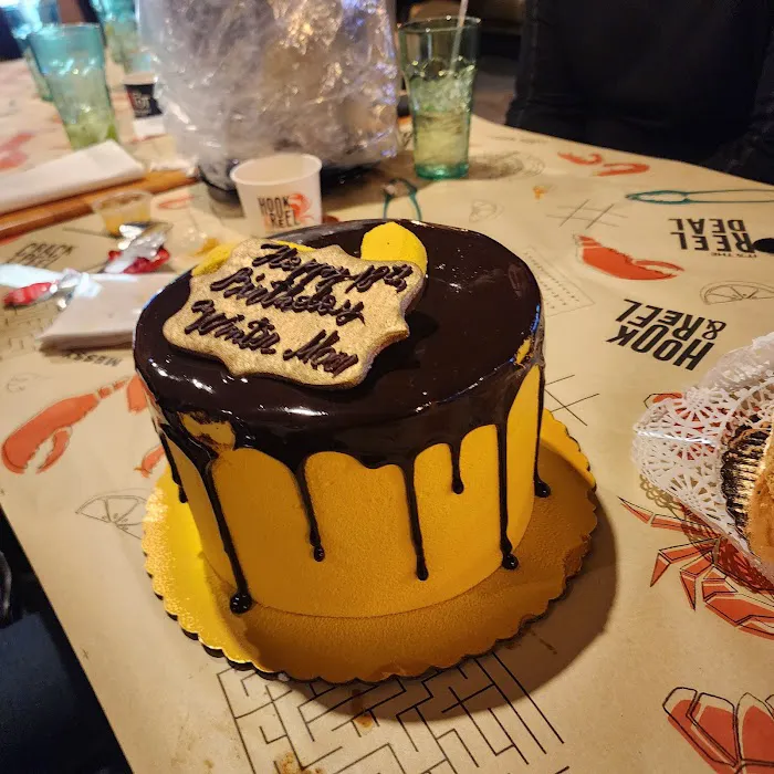 Bloom Cakes & Bakery Picture 2