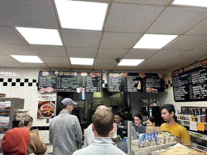 Bagelwich Bagel Bakery & Deli Picture 9