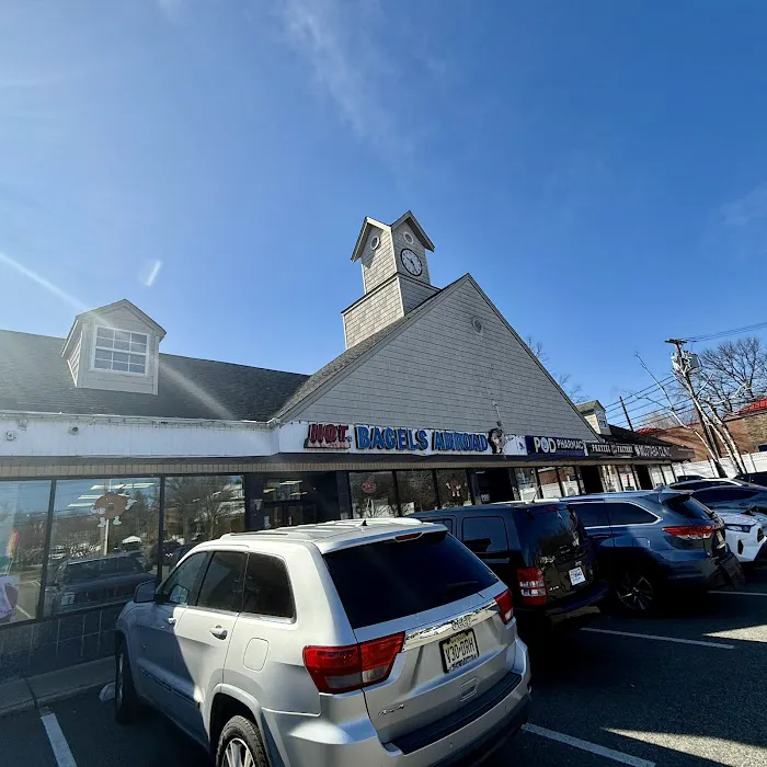 Hot Bagels Abroad Picture 3