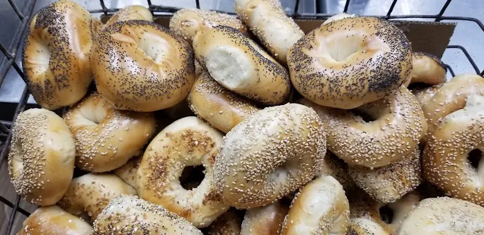Hot Bagels Abroad Picture 10