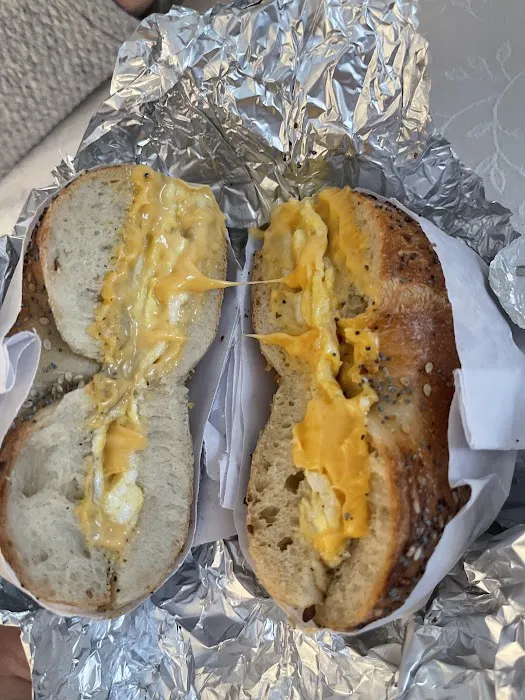 Plaza Bagels & Deli Picture 2