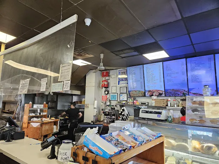 Plaza Bagels & Deli Picture 3