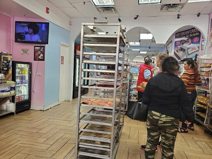 Selena Bakery Picture 4