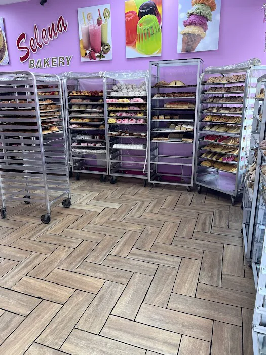 Selena Bakery Picture 9