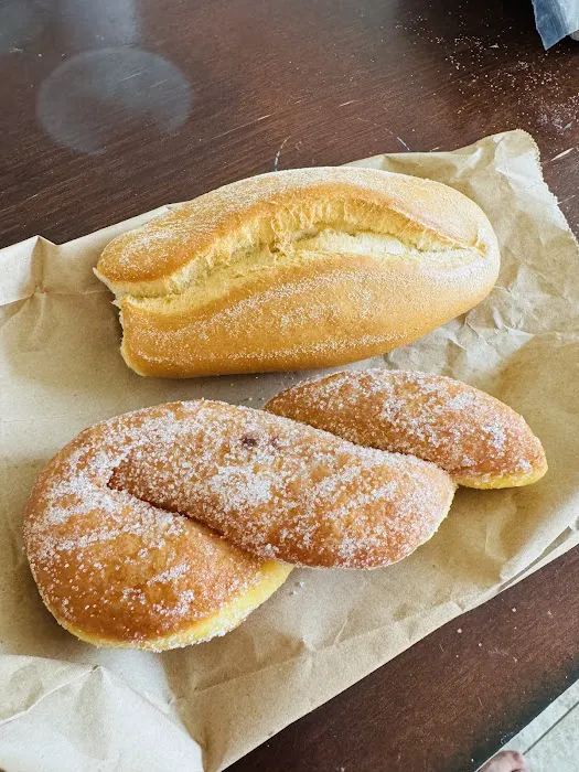 Hermanos Bakery Picture 2