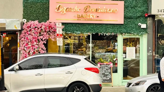 Bizcocho Dominicano Bakery & Restaurant Picture 5