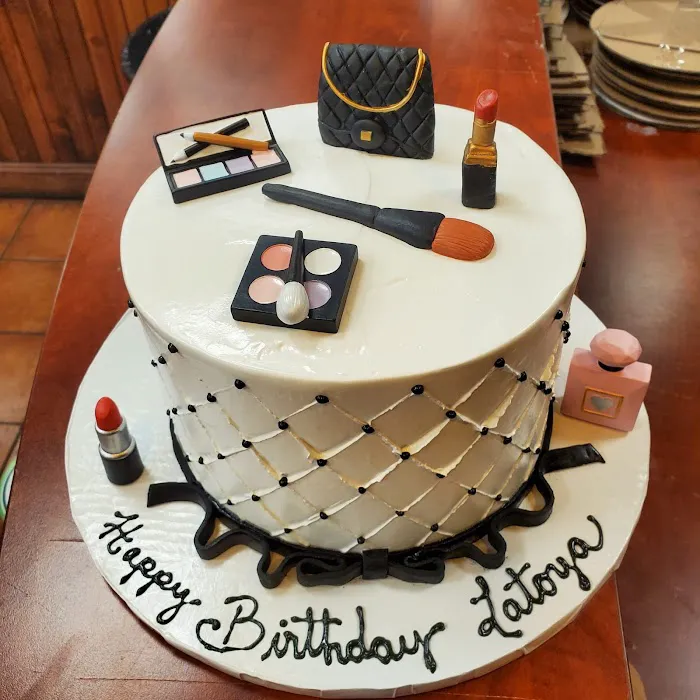 Bizcocho Dominicano Bakery & Restaurant Picture 3