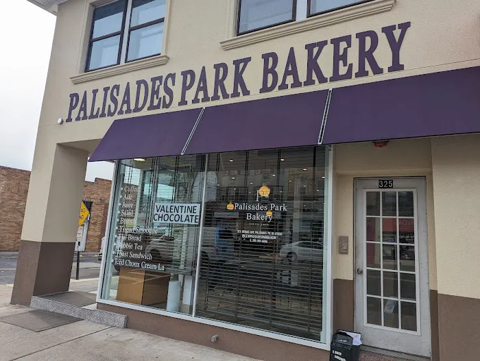 Palisades Park Bakery Picture 2