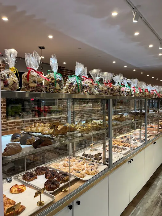 Palisades Park Bakery Picture 1