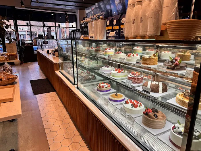 Paris Baguette Picture 1