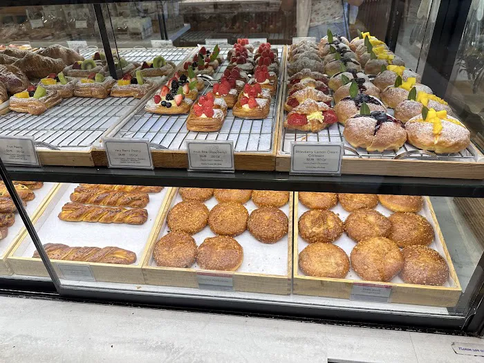 Paris Baguette Picture 3