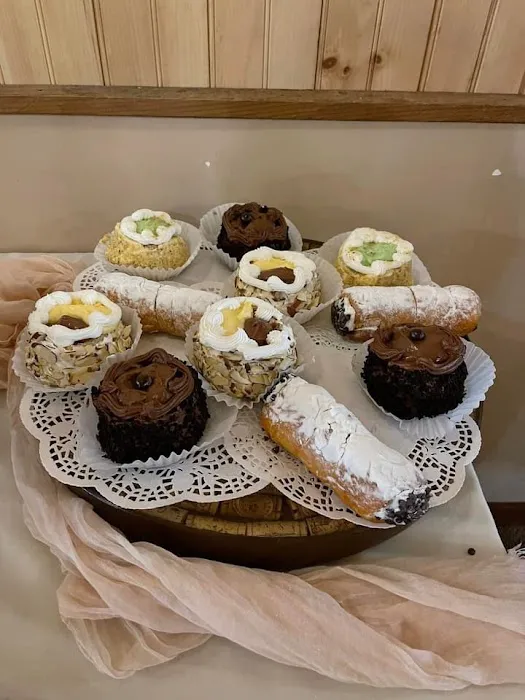 Ramon’s Bakery Picture 3