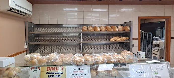 Guiseppe's Bakery Picture 2