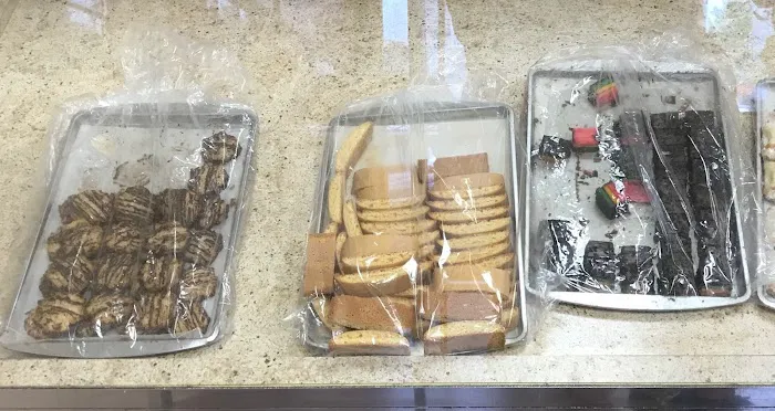 Guiseppe's Bakery Picture 3