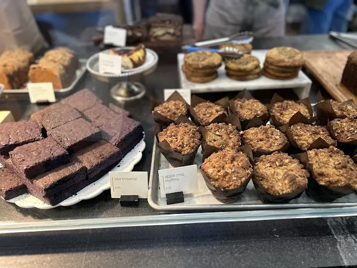 Verveine Cafe & Bakery Picture 3