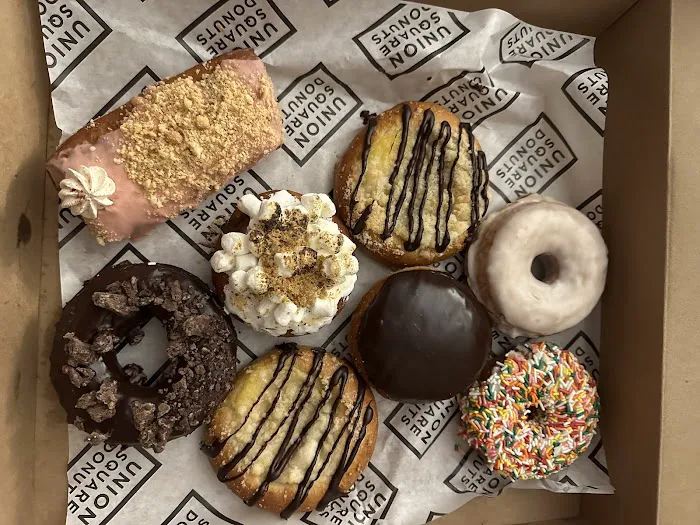 Union Square Donuts Picture 2
