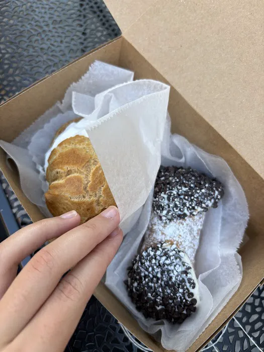 Mike's Pastry Picture 10