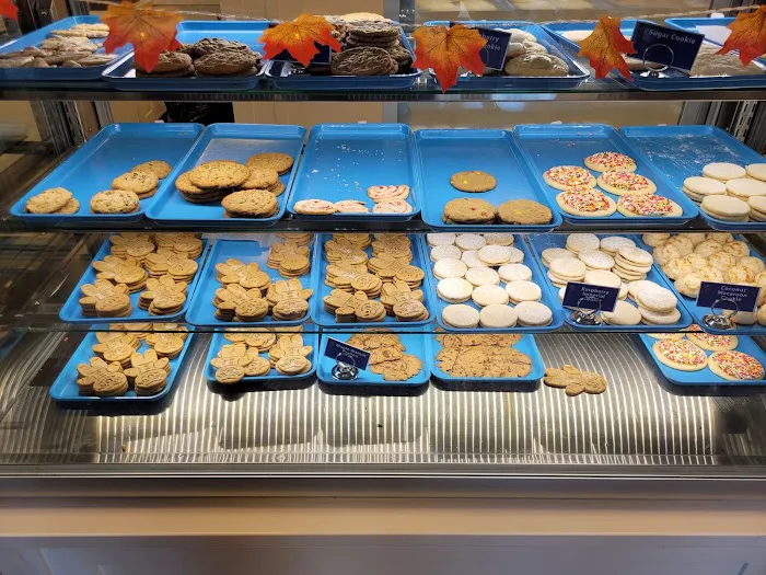 Yum Yum Shop Picture 7