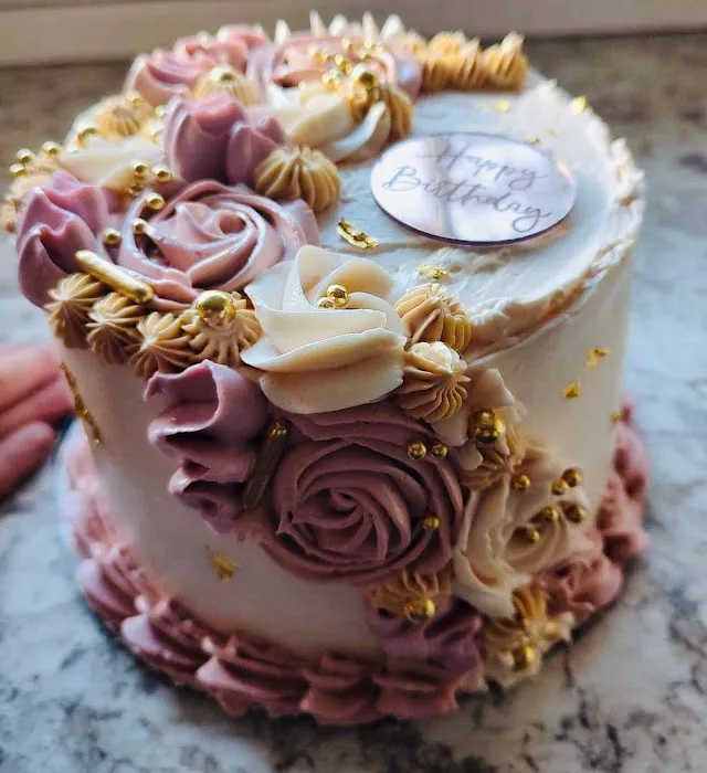 Specially Made Cakes Picture 9