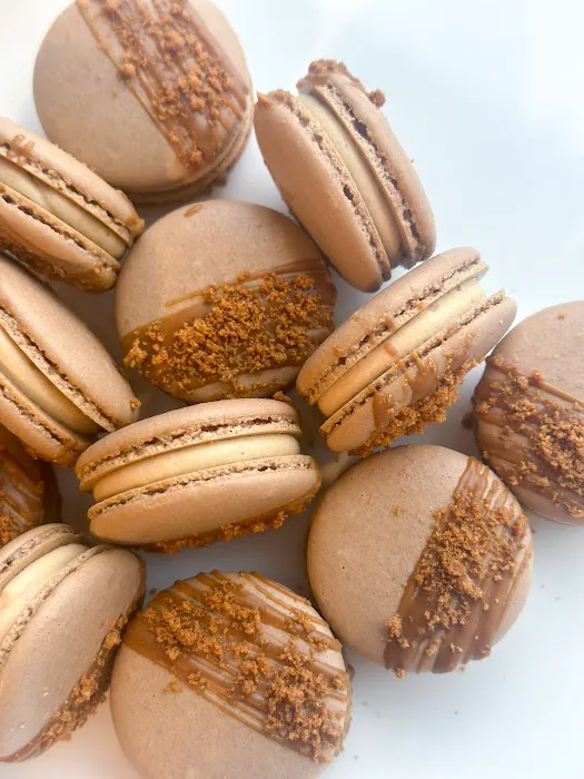 The Happy Macaron Picture 1