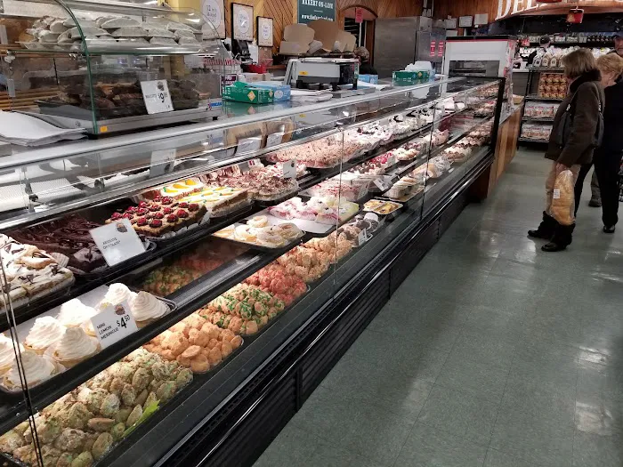 Giulio's Bakery Picture 2