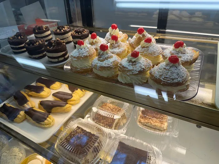 Bread & Honey Bakery Picture 4