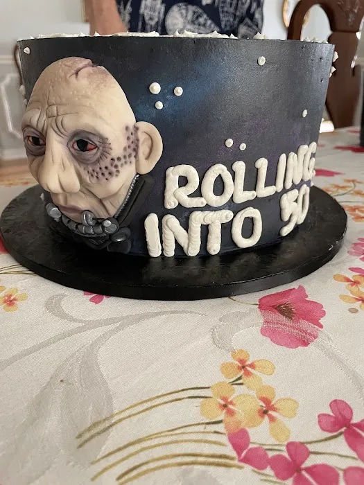 Custom Cakes by Adele Picture 2