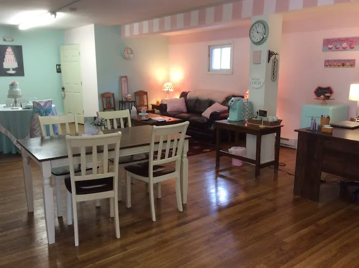 Custom Cakes by Adele Picture 10