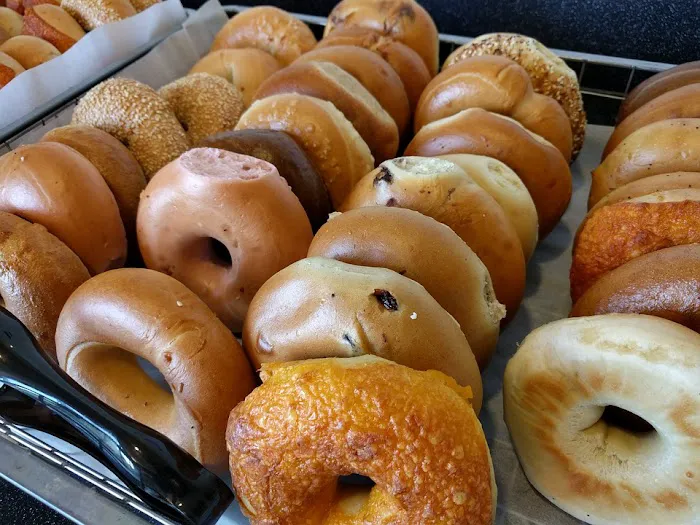 Back Home Bagels Deli & Bake Shop Picture 6