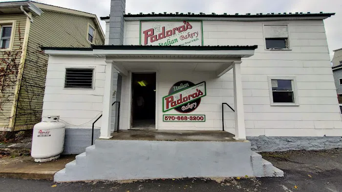Padora's Italian Bakery Picture 2