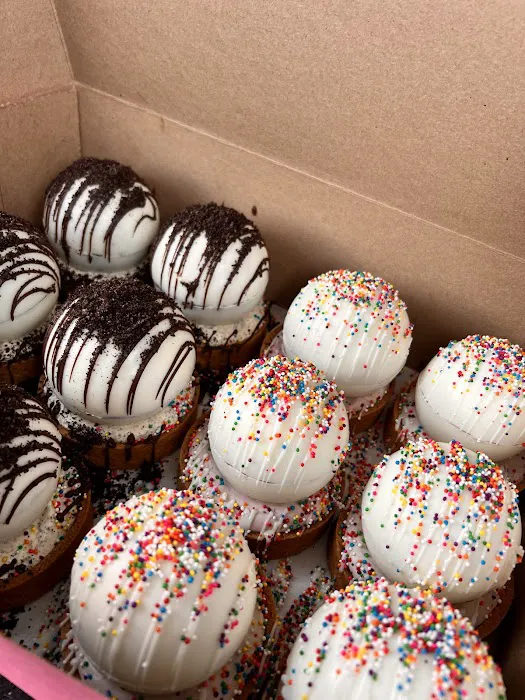 Whipped Sweet Shoppe Picture 6
