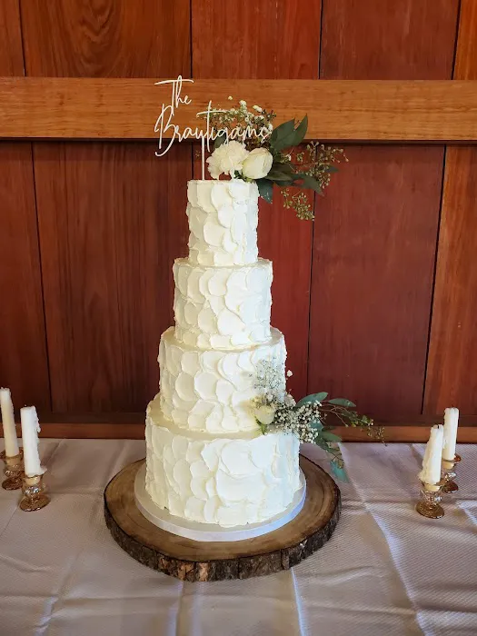 Sweet Luxe Cake Design Picture 3