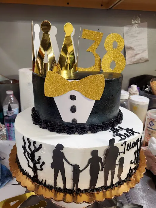 Milys's Cake Picture 1