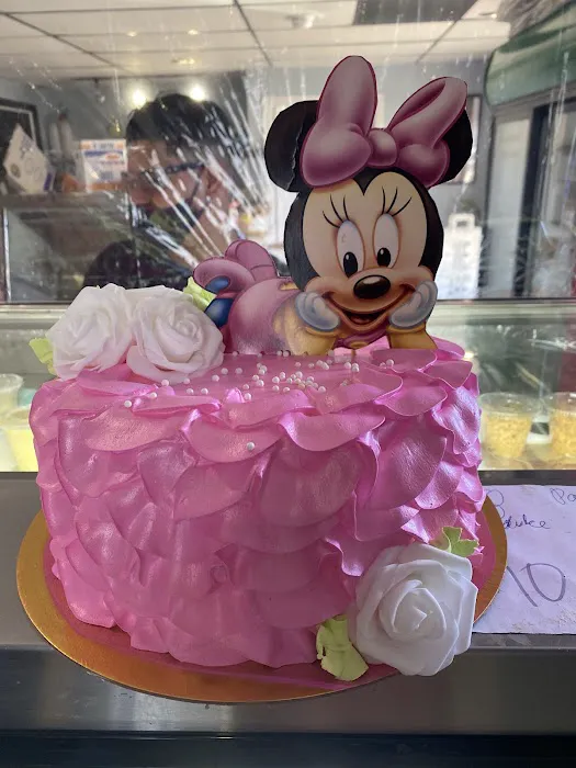 Milys's Cake Picture 6