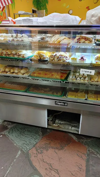 Castillo's Bakery Picture 1