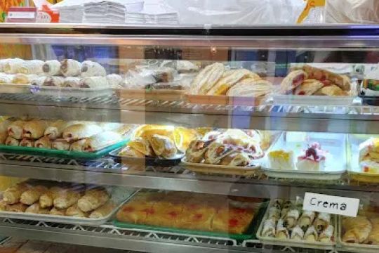 Castillo's Bakery