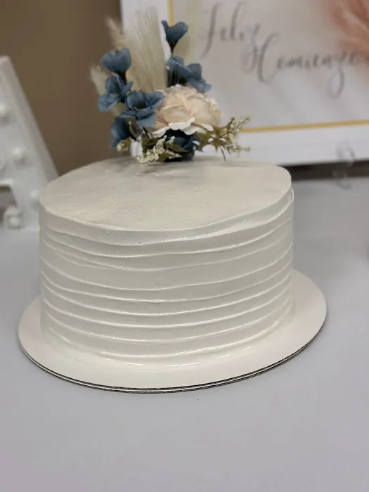 Castillo's Bakery Picture 5
