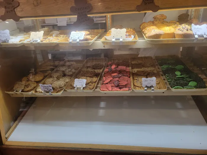 Carmen's Bakery and Deli Picture 4