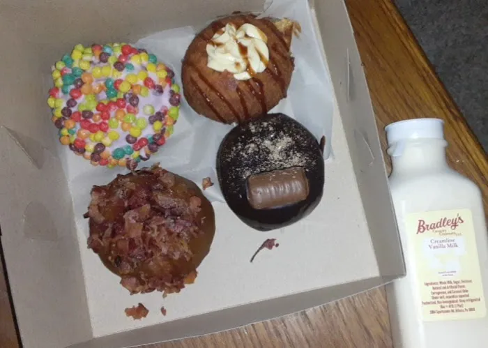 Bella & Lexi’s Donuts Picture 3