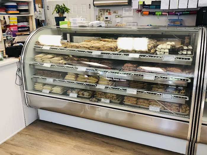 Linda's Gourmet Biscotti & Bakery Picture 9