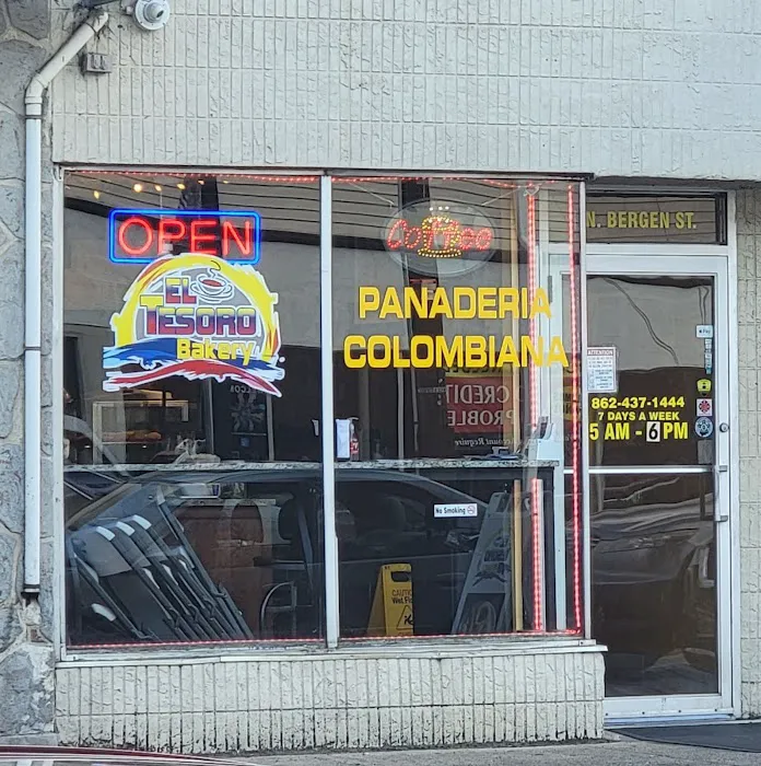 El Tesoro Bakery Picture 2